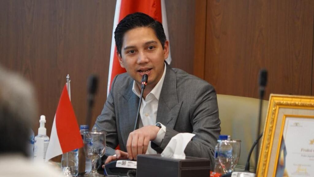 Budisatrio Djiwandono, Wakil Ketua Umum DPP Partai Gerindra. Setuju memotong tunjangan DPR-RI