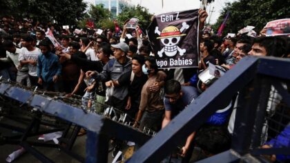 Demonstrasi (Unjuk Rasa) di Nepal karena terjadi Krisis Politik Nepal