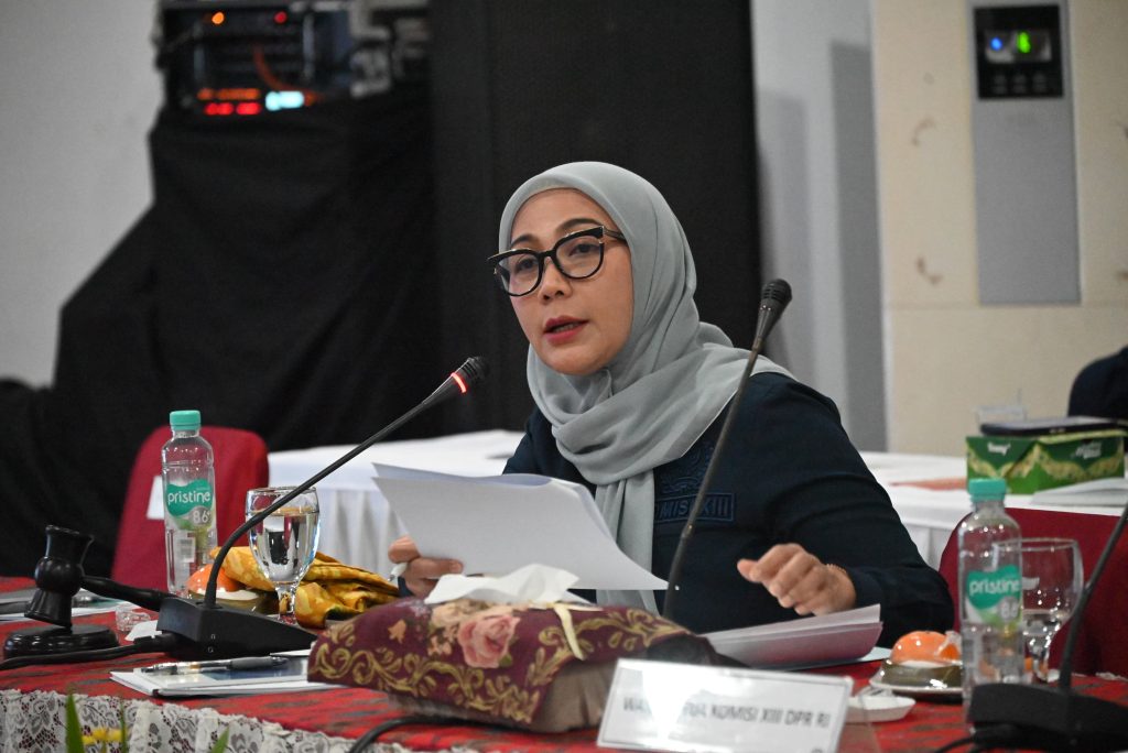 Ilustrasi Penyampaian Melati Erzaldi terkait Penguatan Pramuka dalam RUU PIP