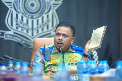 Kakorlantas berhentikan penggunaan sirene dan strobo untuk pengawalan pejabat