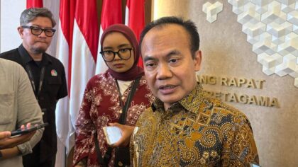 Susiwijono Moegiarso menyampaikan pendapat tentang KEK Gresik dan Kendal dukung HIlirisasi